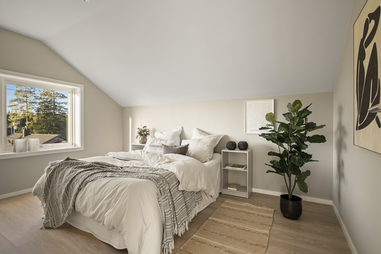 Boligen har tre komfortable og romslige soverom. Galleribilde