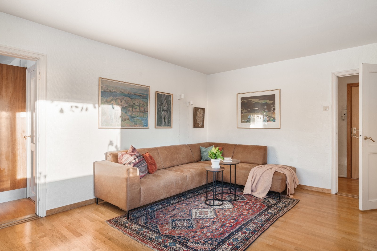 Stue på 22,5 kvm, perfekt for både avslapning og sosiale sammenkomster. Galleribilde