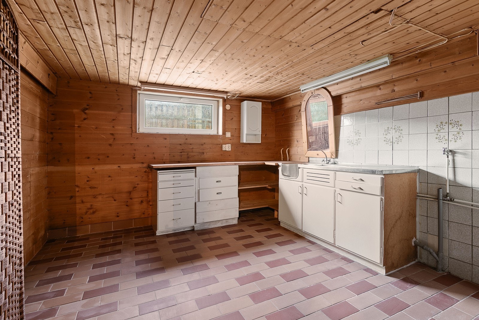 Rom i kjeller Galleribilde