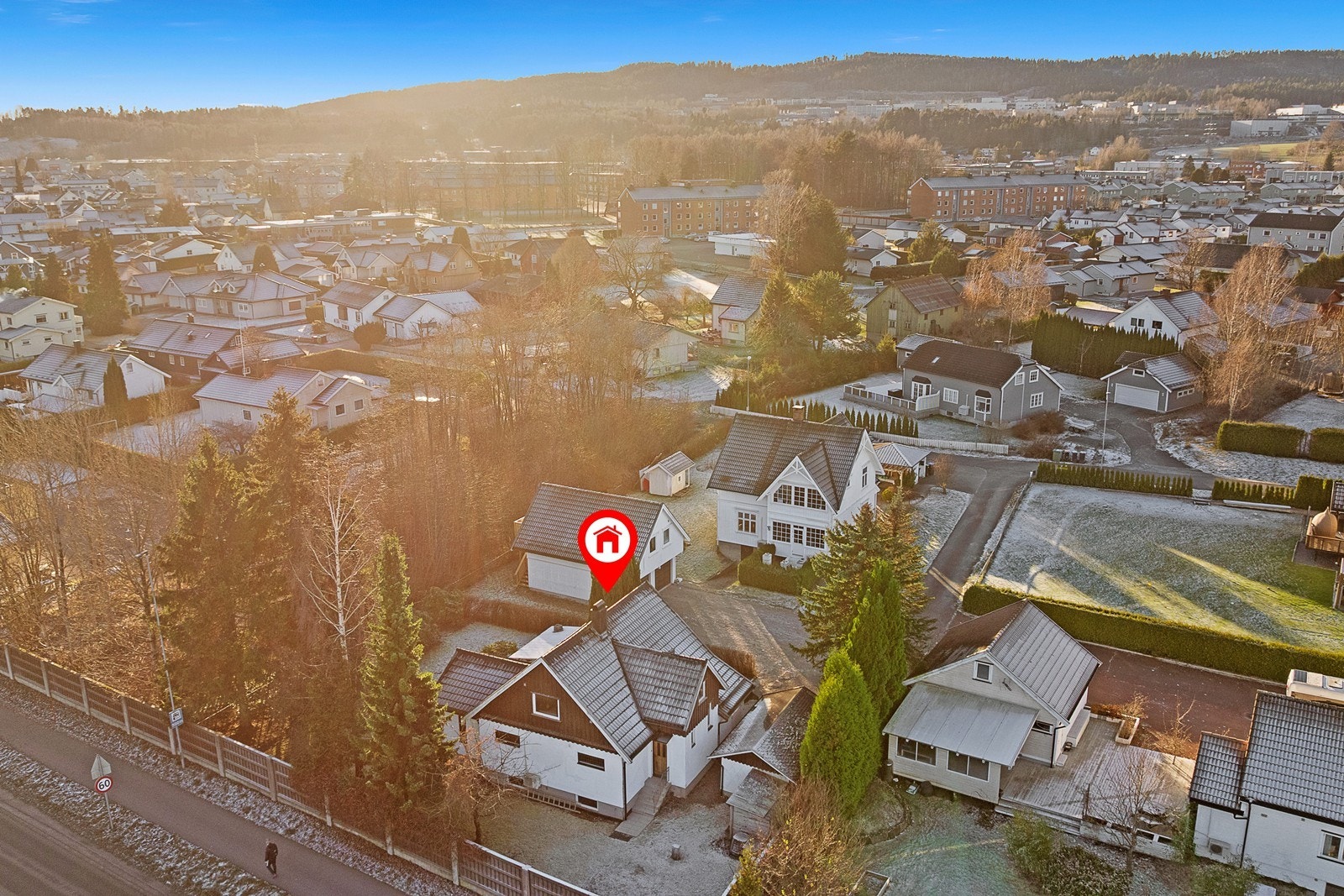 Kort vei til Kjørbekkhøgda skole, butikker og bussforbindelse Galleribilde