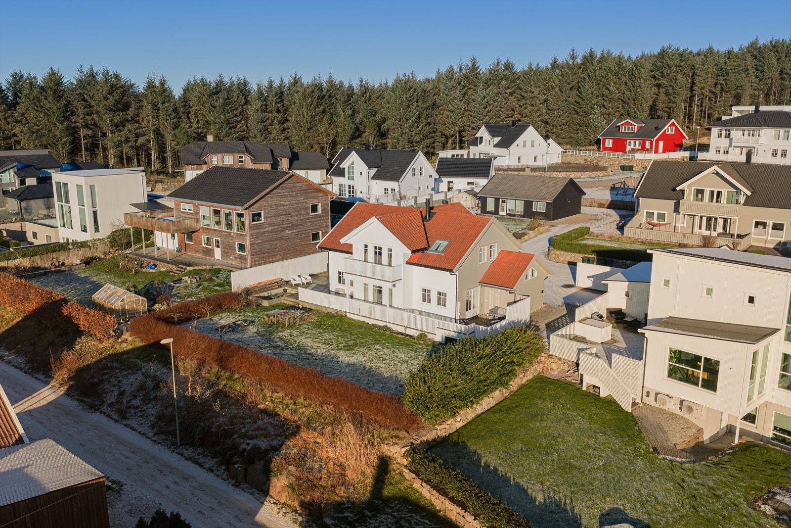 Fine turområder like i nærheten, her er det kjekt å være, både for liten og stor. Galleribilde