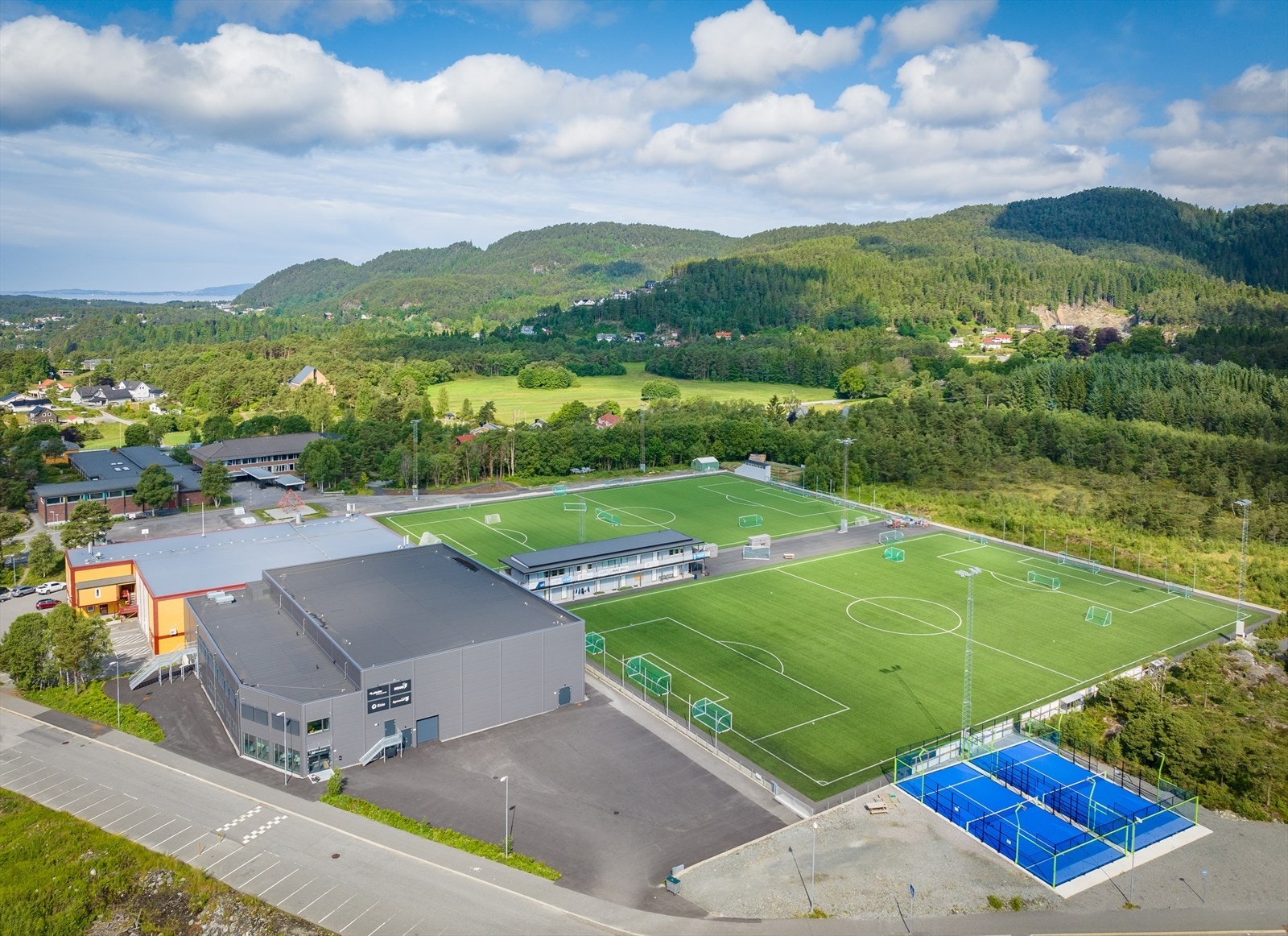 - Nore Neset idrettspark - Galleribilde