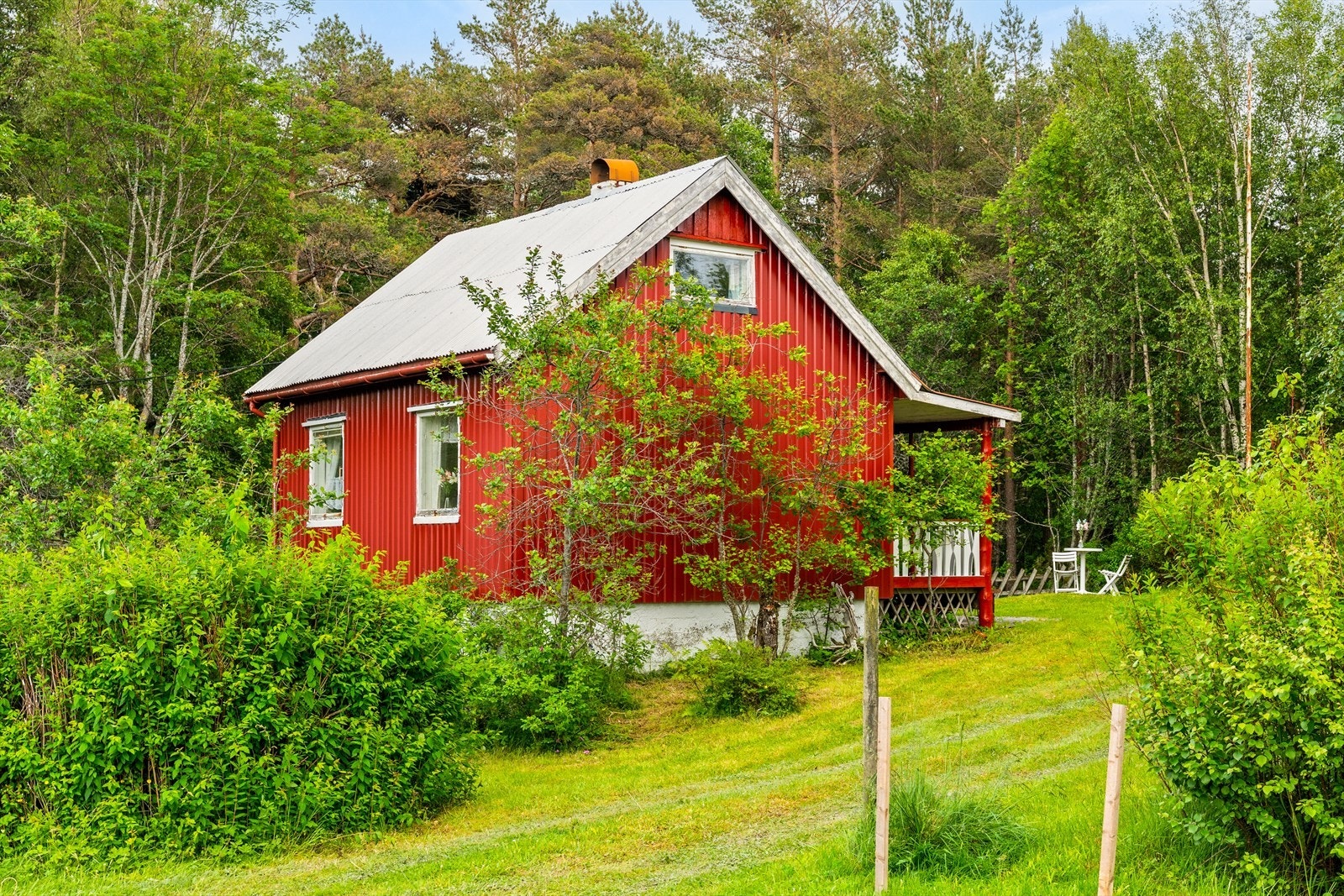 Tomten måler ca. 1600 m². Galleribilde