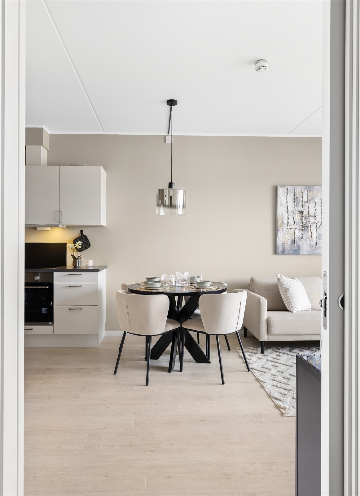 Leiligheten varmes opp av vannbåren varme. Galleribilde