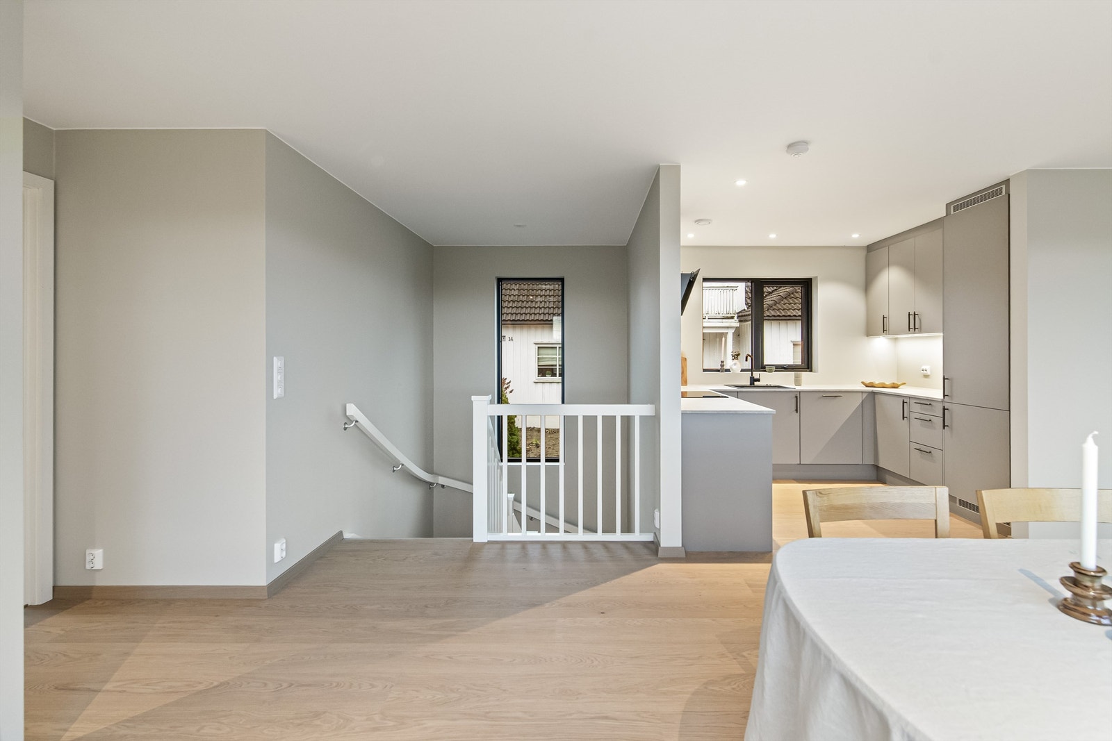 Eneboligen har totalt 4 soverom og to bad + vaskerom Galleribilde