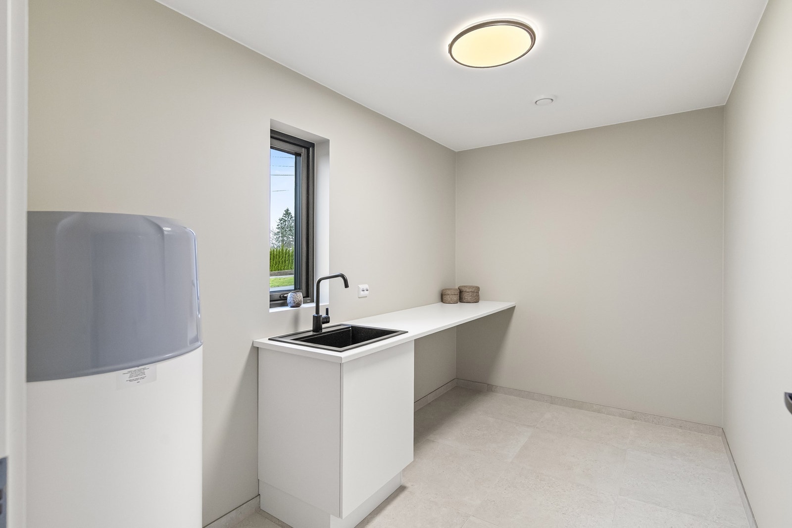 Vaskerom Galleribilde