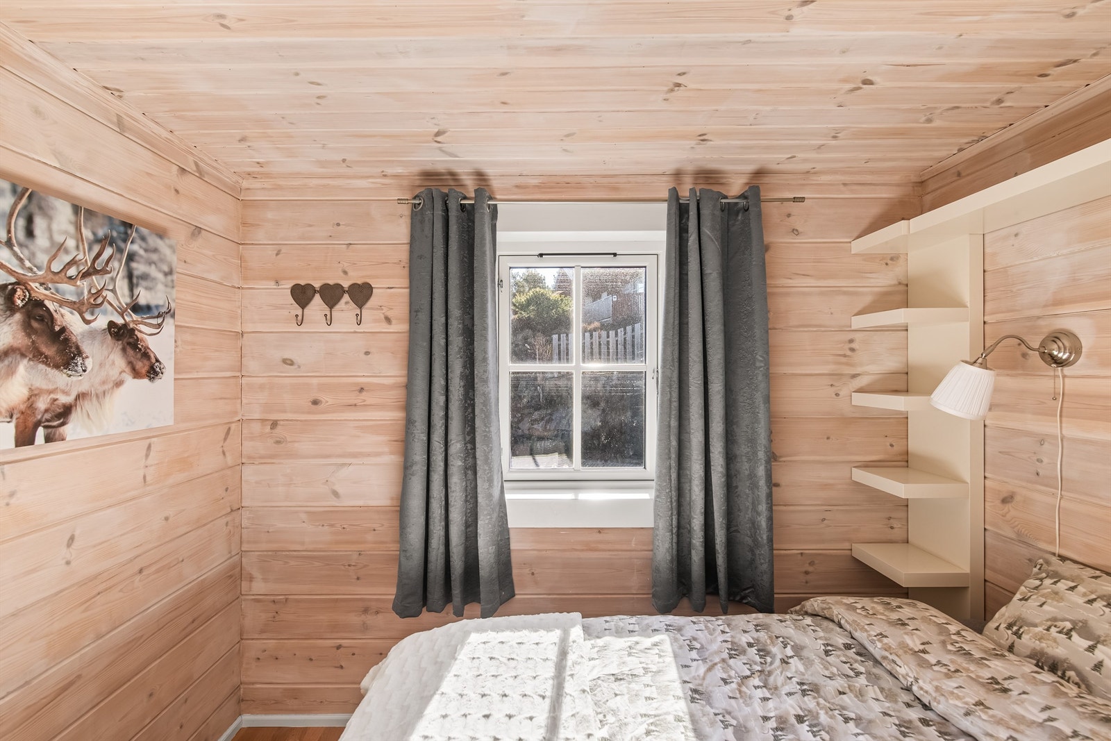 Hovedsoverommet er svalt beliggende Galleribilde