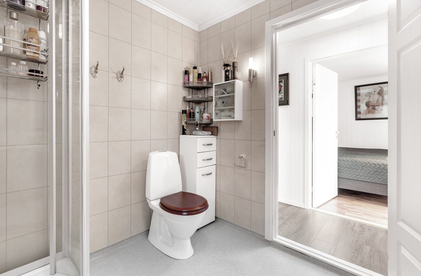 Det er varmekabler i gulv. Galleribilde