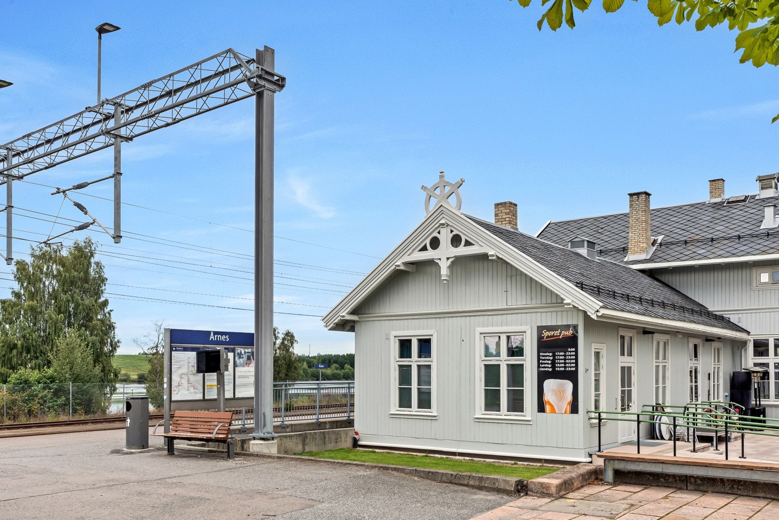 Årnes stasjon Galleribilde