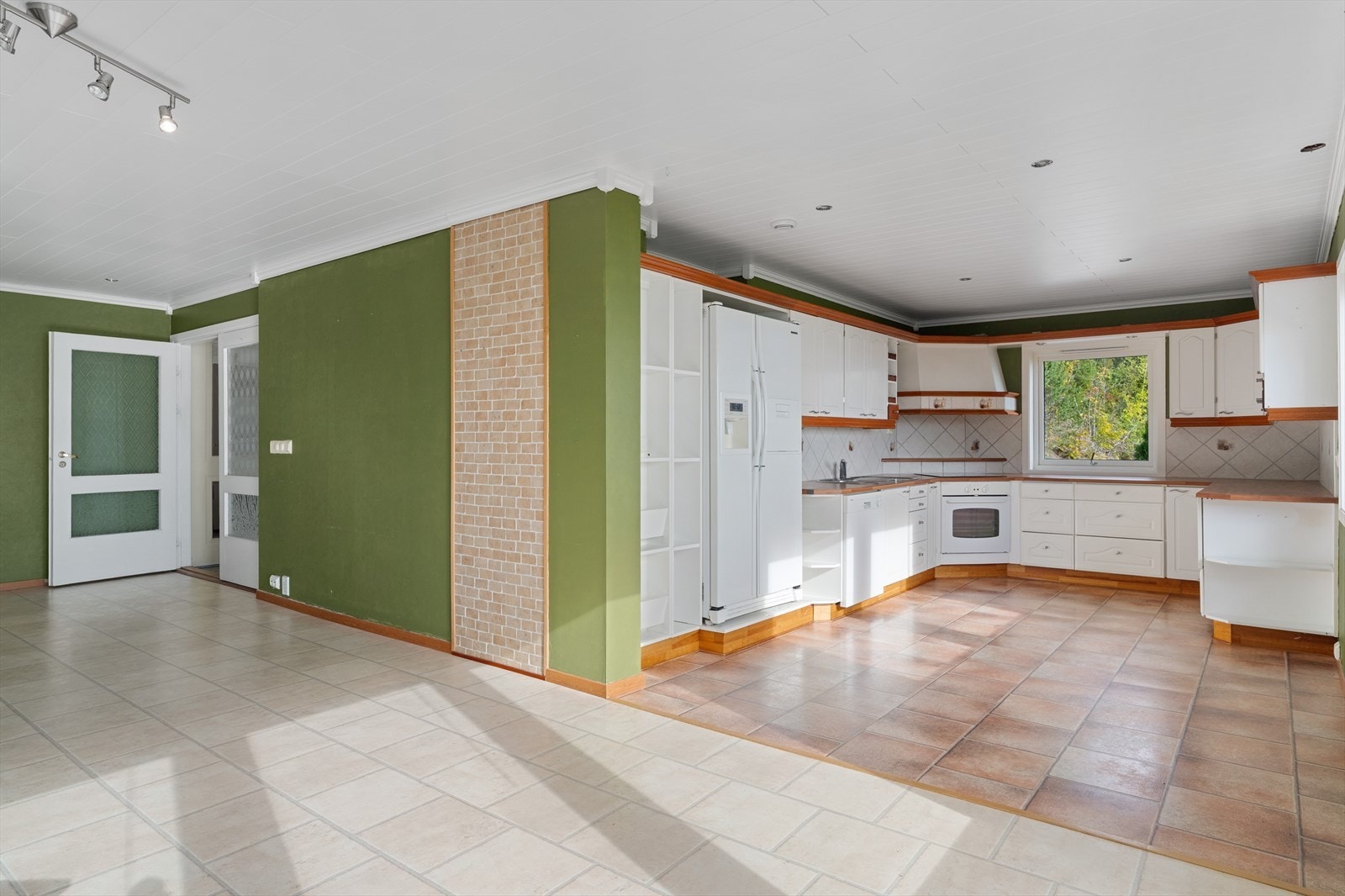 Deler av boligen har vannbåren varme. Galleribilde