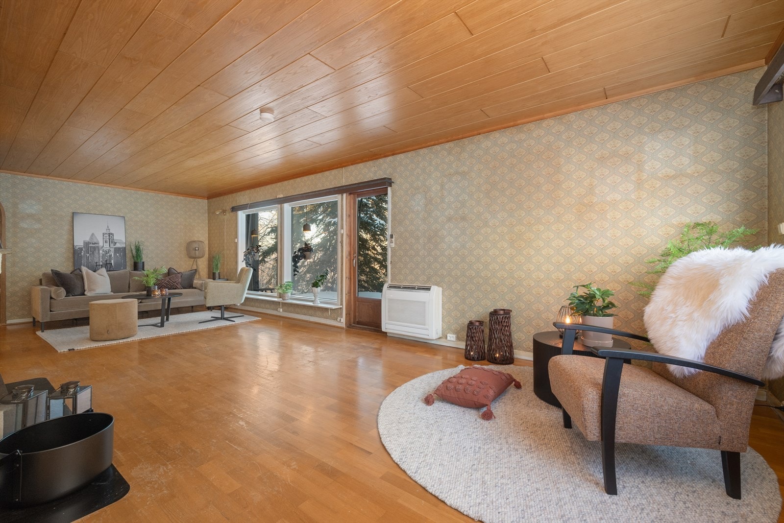 Fra stua har man utgang til terrassen. Galleribilde