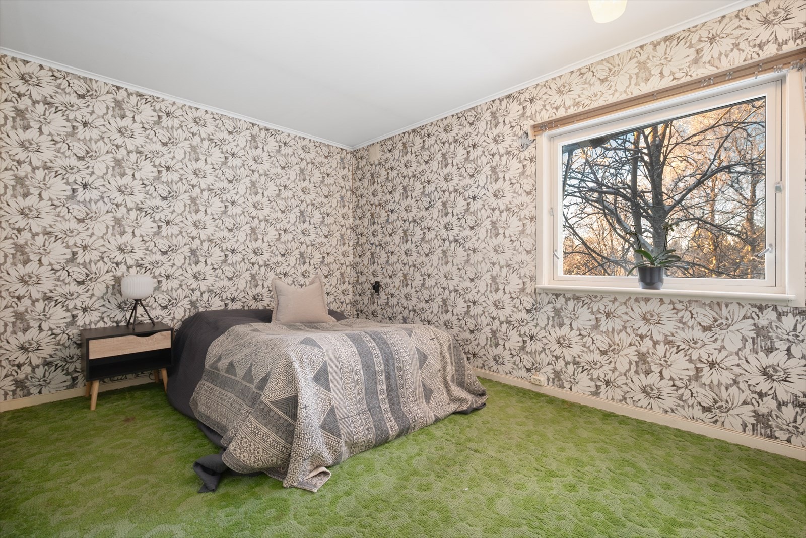 Romslig hovedsoverom i 1. etasje på hele 14 kvm. Galleribilde