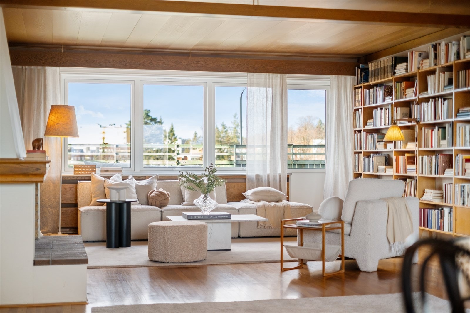 Gjennomgående. Galleribilde