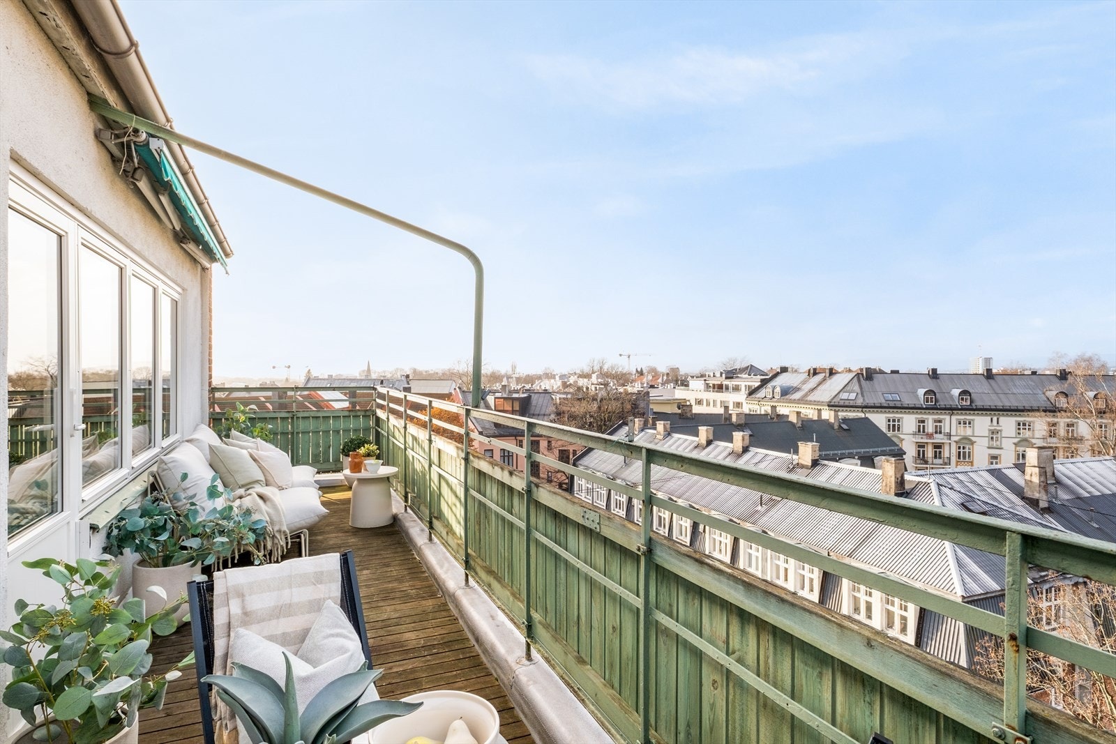 God størrelse på begge terrassene gir gode muligheter for innredning. Galleribilde