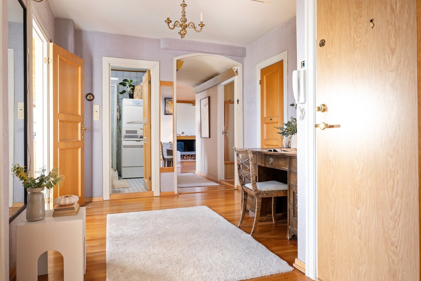 Entre/gang. Galleribilde