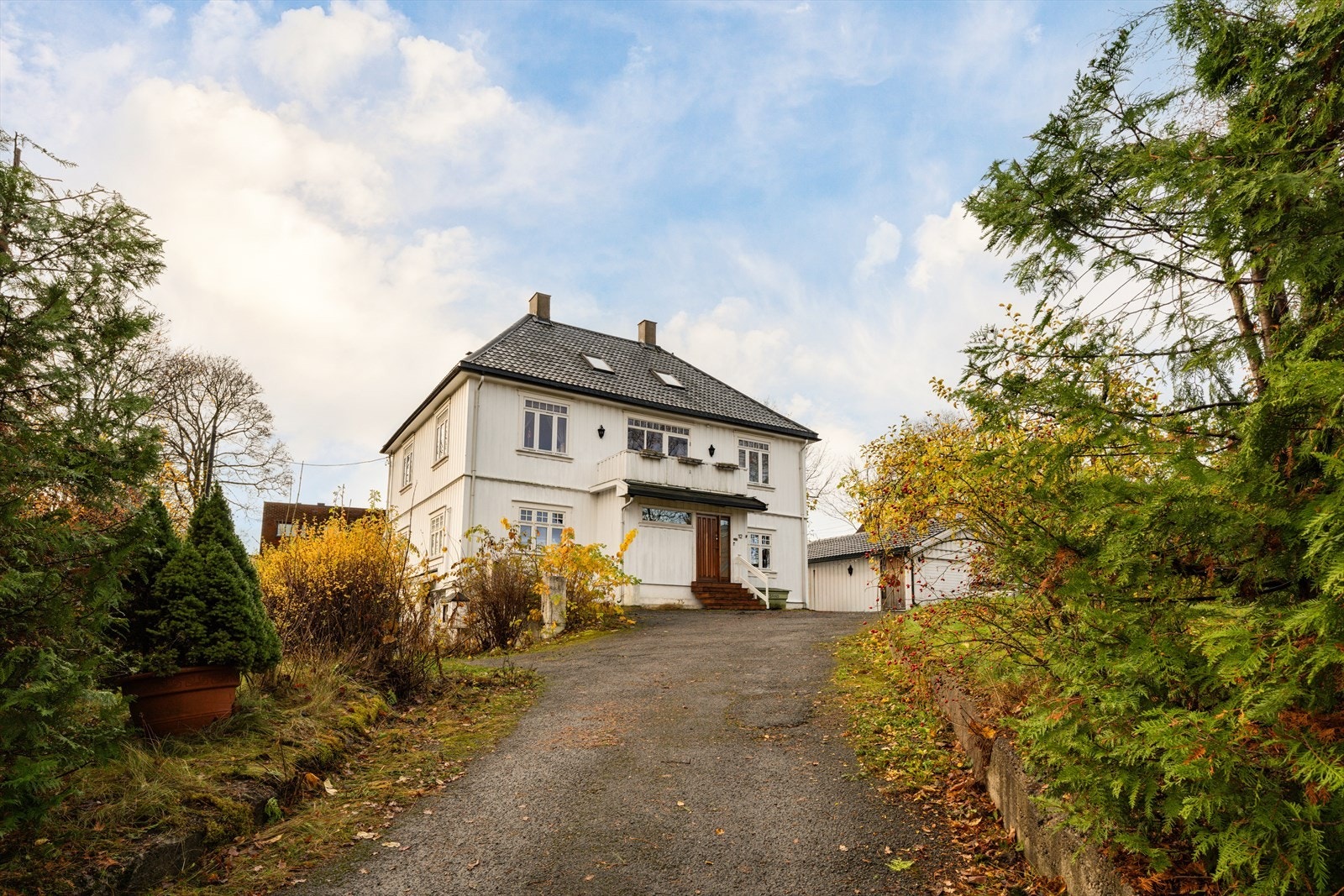 Innkjøring fra krysset Sognsveien/Hasselbakken Galleribilde