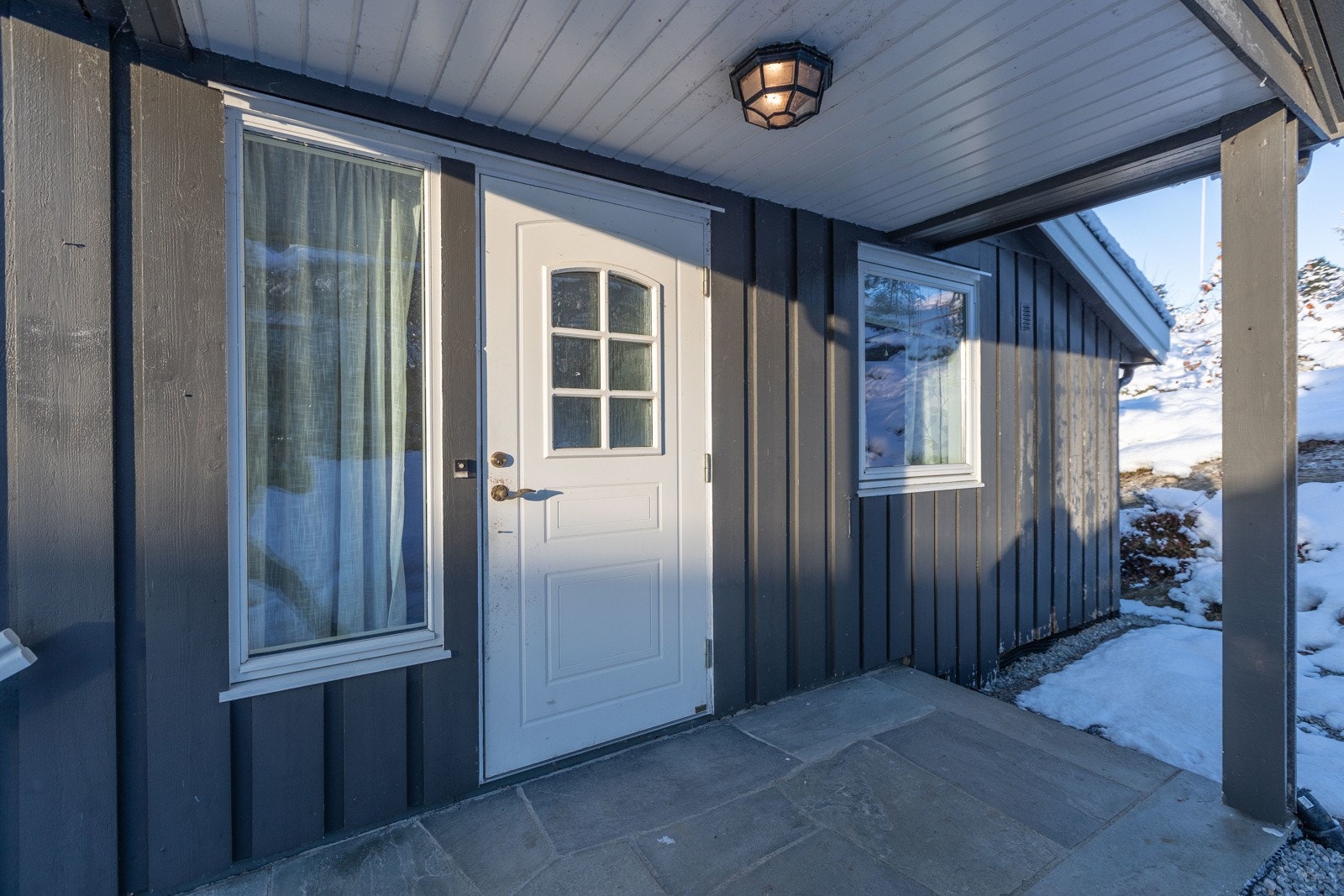 Overbygd inngangsparti 1. etg. Galleribilde