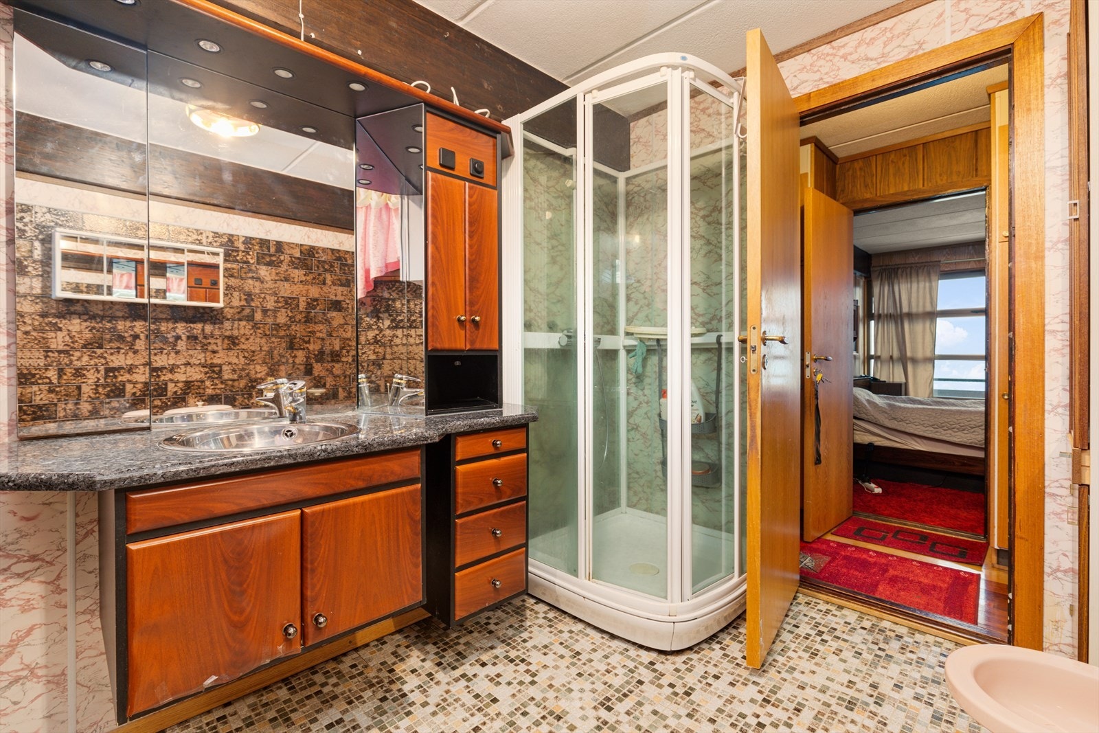 Baderom i hovedetasjen Galleribilde