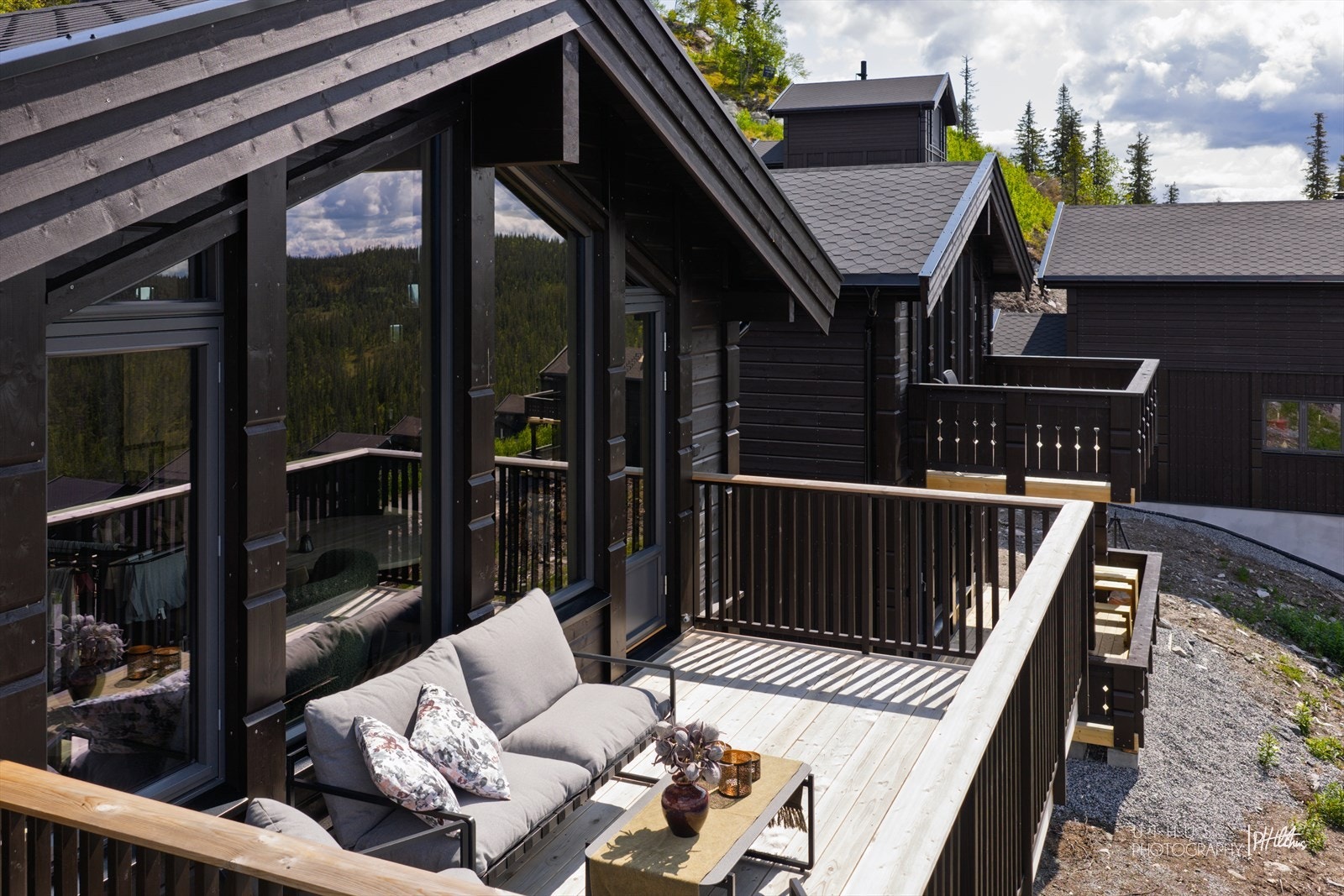 Adkomst til altan fra stue i 2. etasje. Galleribilde