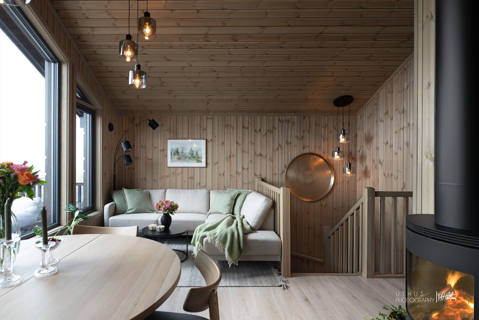 Store vindusflater for rikelig med lysinnslipp. Galleribilde