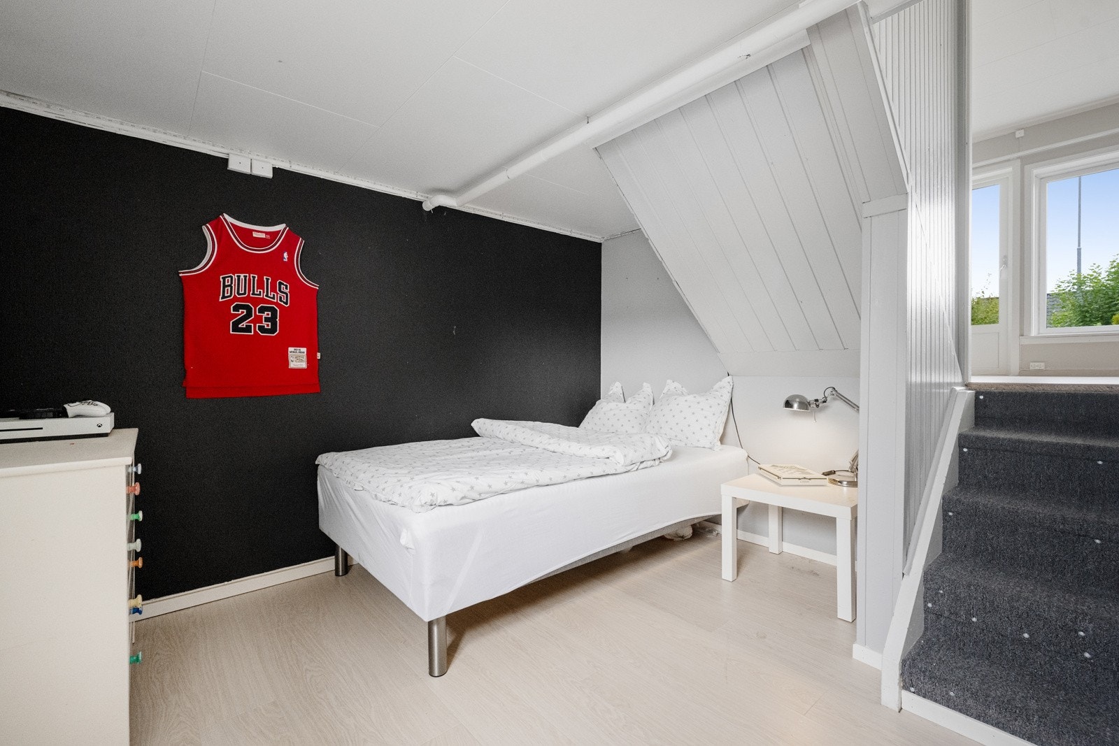 Innredet rom/disponibelt rom på plan 0 Galleribilde