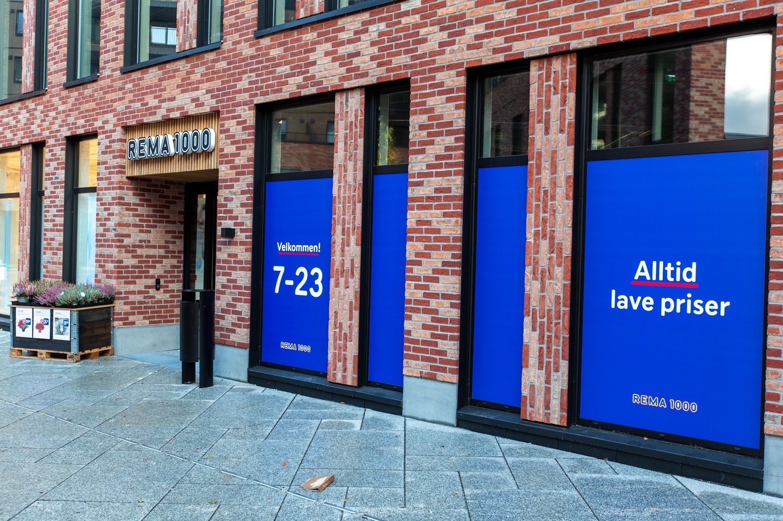 Dagligvarebutikk rett utenfor Galleribilde