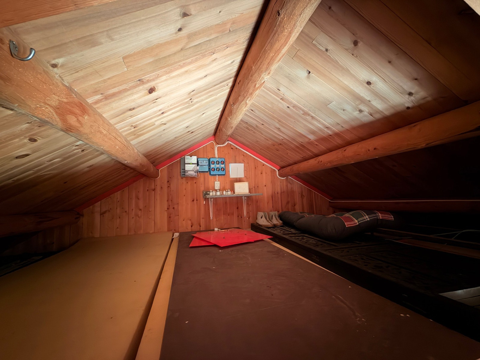 Hemsen har et gulvareal på 8 kvm, men er ikke målbart som bruksareal. Galleribilde