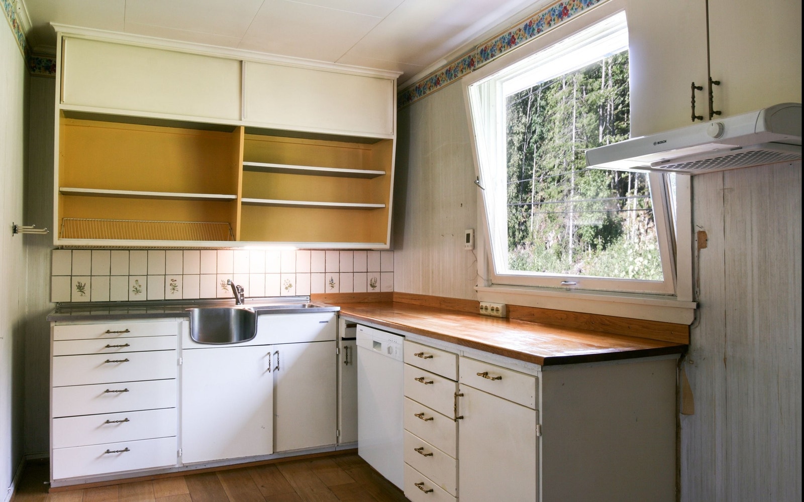 Eget rom for kjøkken like ved stua. Galleribilde