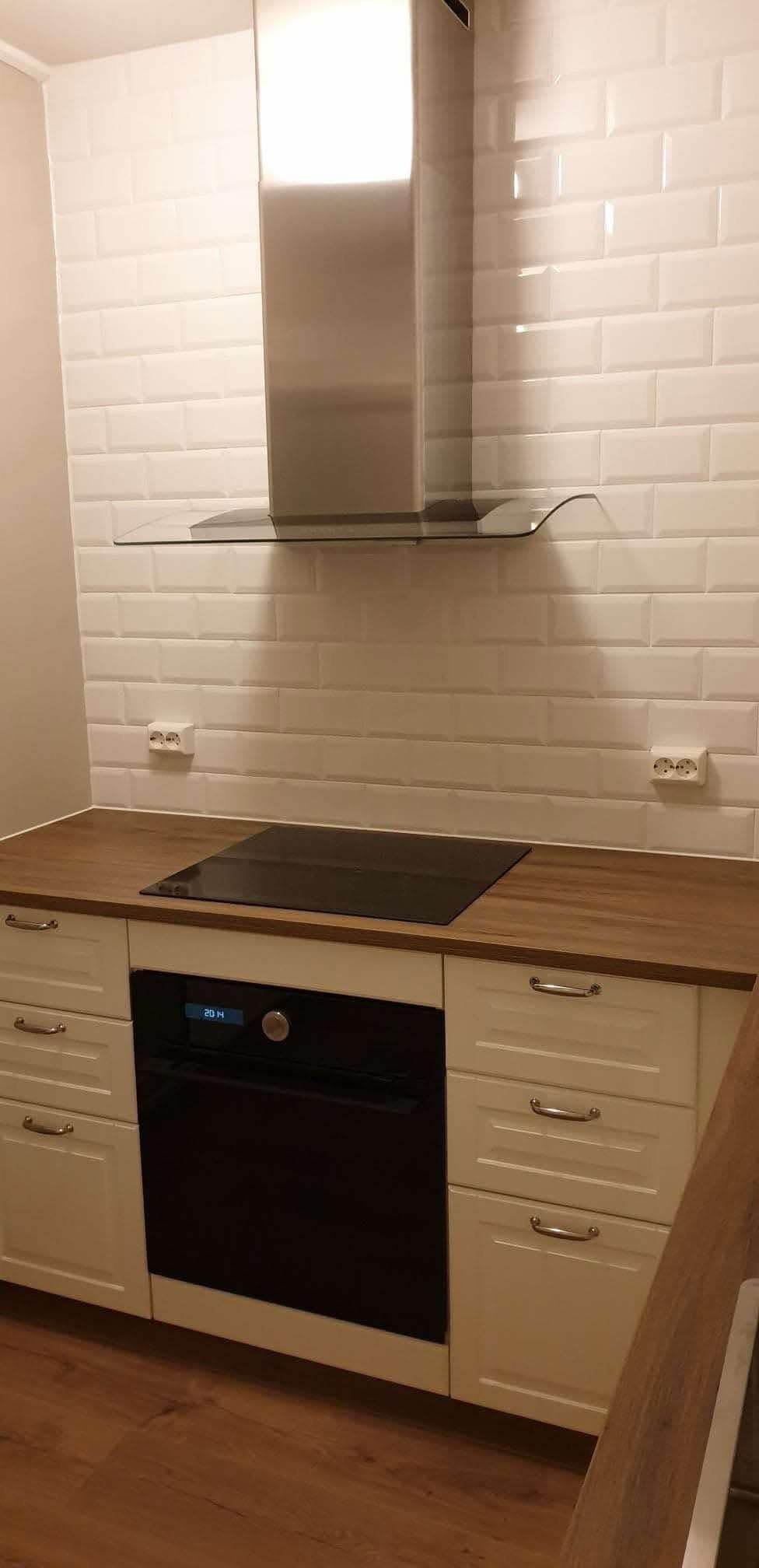 Meget pent kjøkken av nyere dato Galleribilde