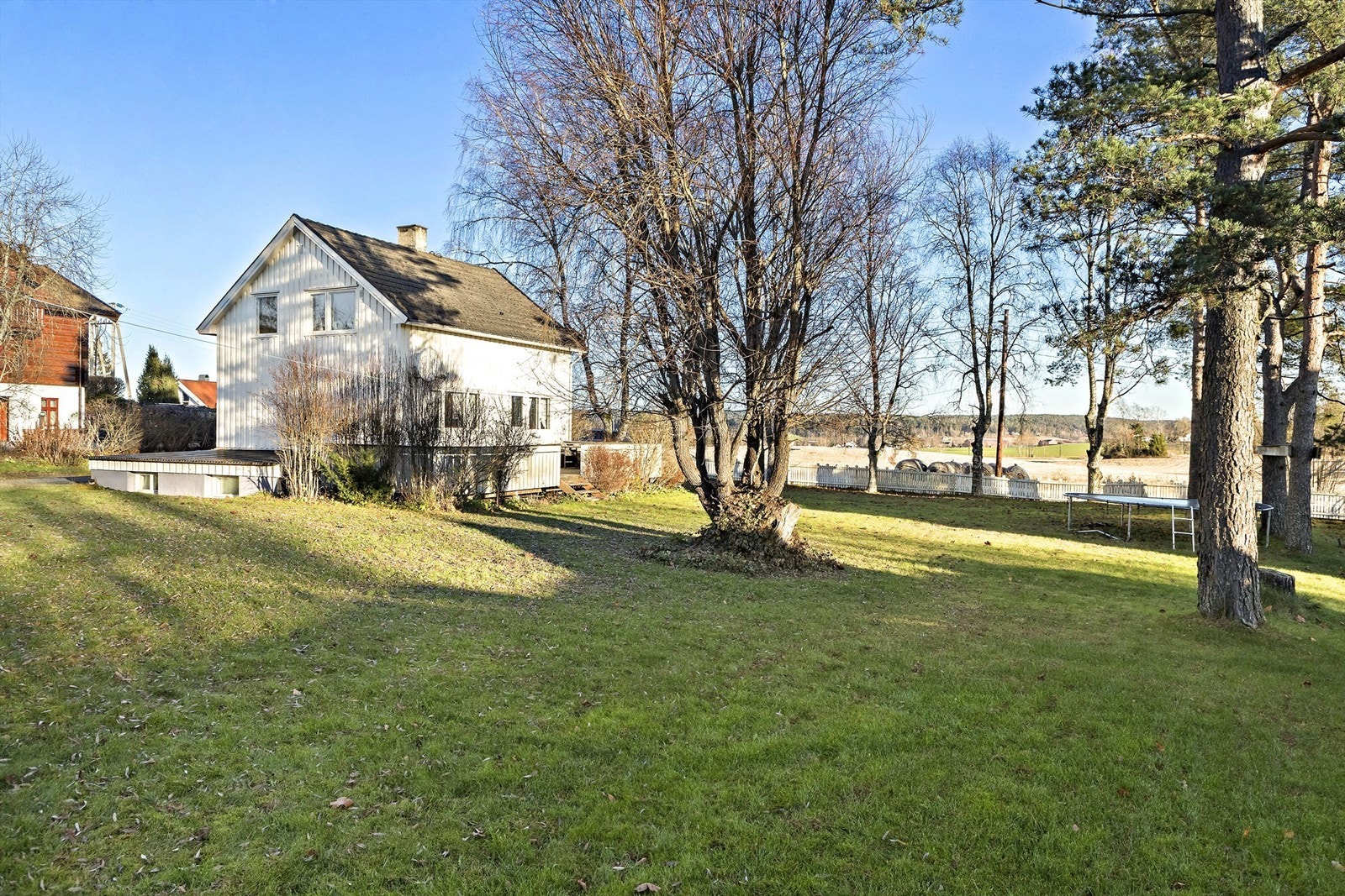 Tomten er ca. 1.509 kvm. Galleribilde