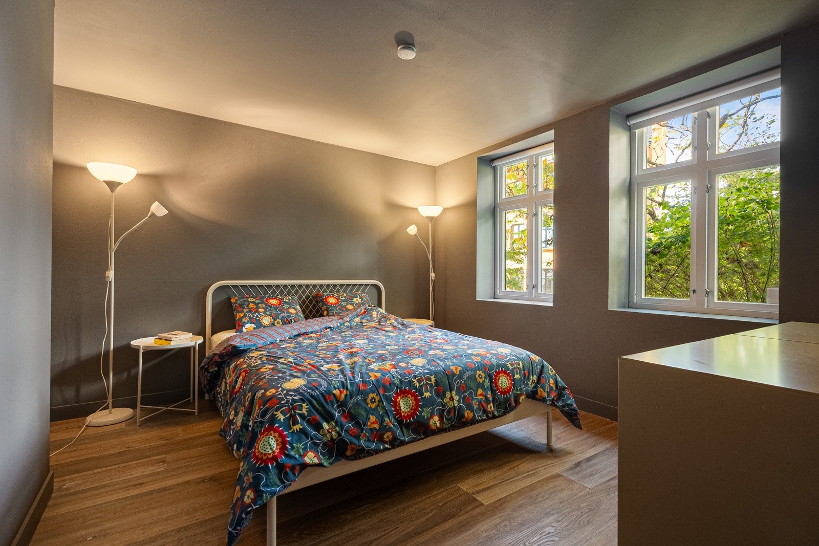 På dette planet er det to soverom. Dette er det største. Galleribilde