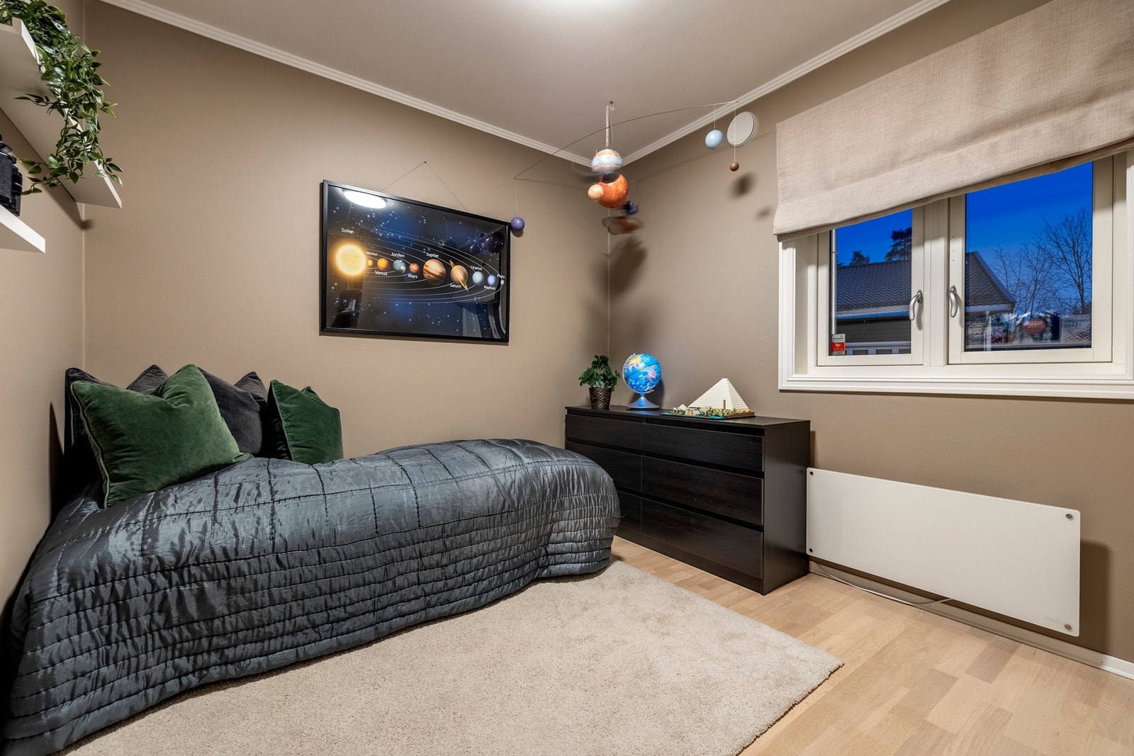 De øvrige rommene er ideelle som barnerom, gjesterom eller kontor. Galleribilde