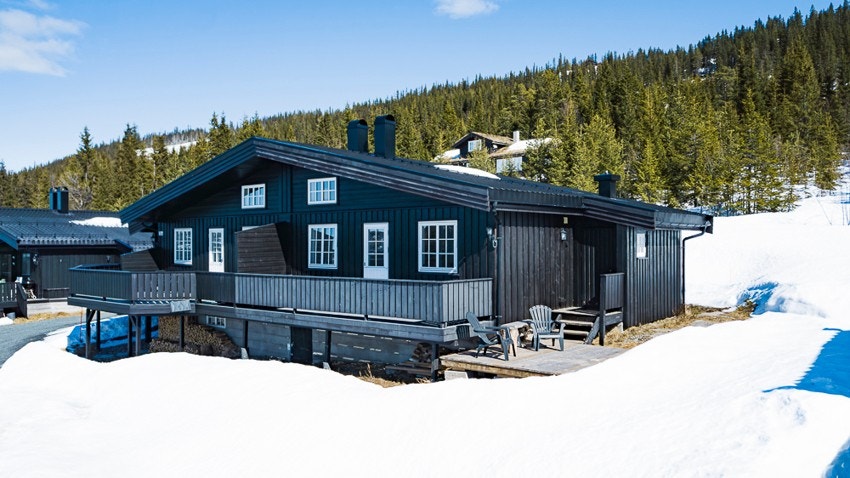 Privatmegleren ved June Merethe Langeland har gleden av å presentere Svenkerudvegen 9! Galleribilde