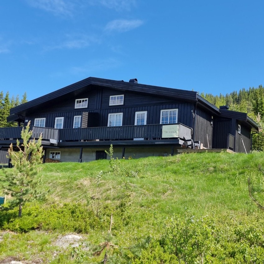 Meget god beliggenhet i Nesfjellet med gangavstand til alt! Galleribilde