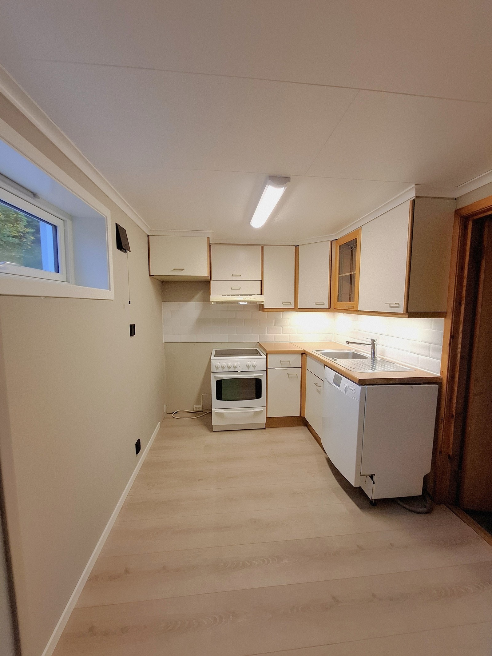 Kjøkken i underetasjen Galleribilde