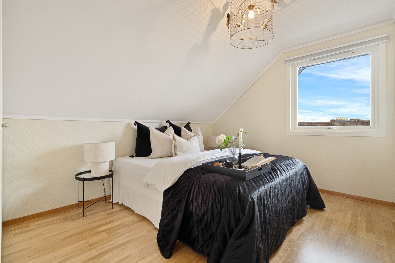 Soverom nr 1 av 3 Galleribilde