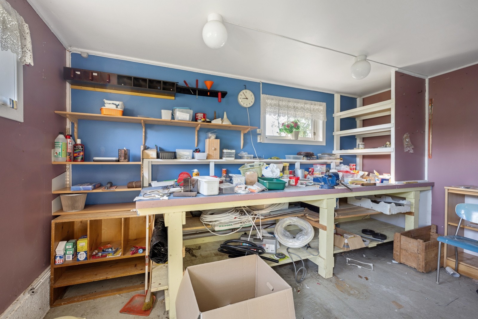 Diverse verktøy og materialer kan følge boligen Galleribilde