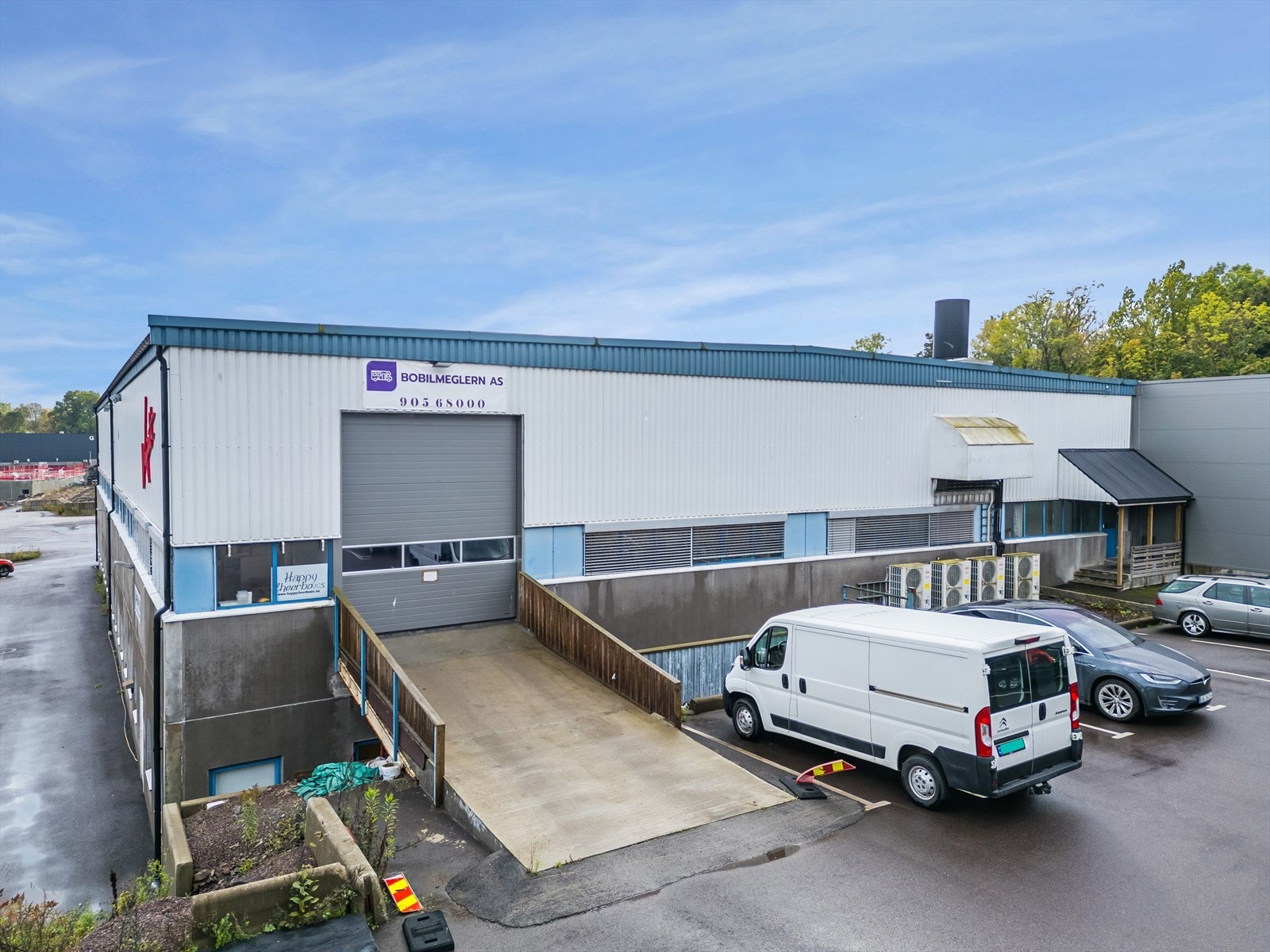 Felles kjøreport og inngang Galleribilde