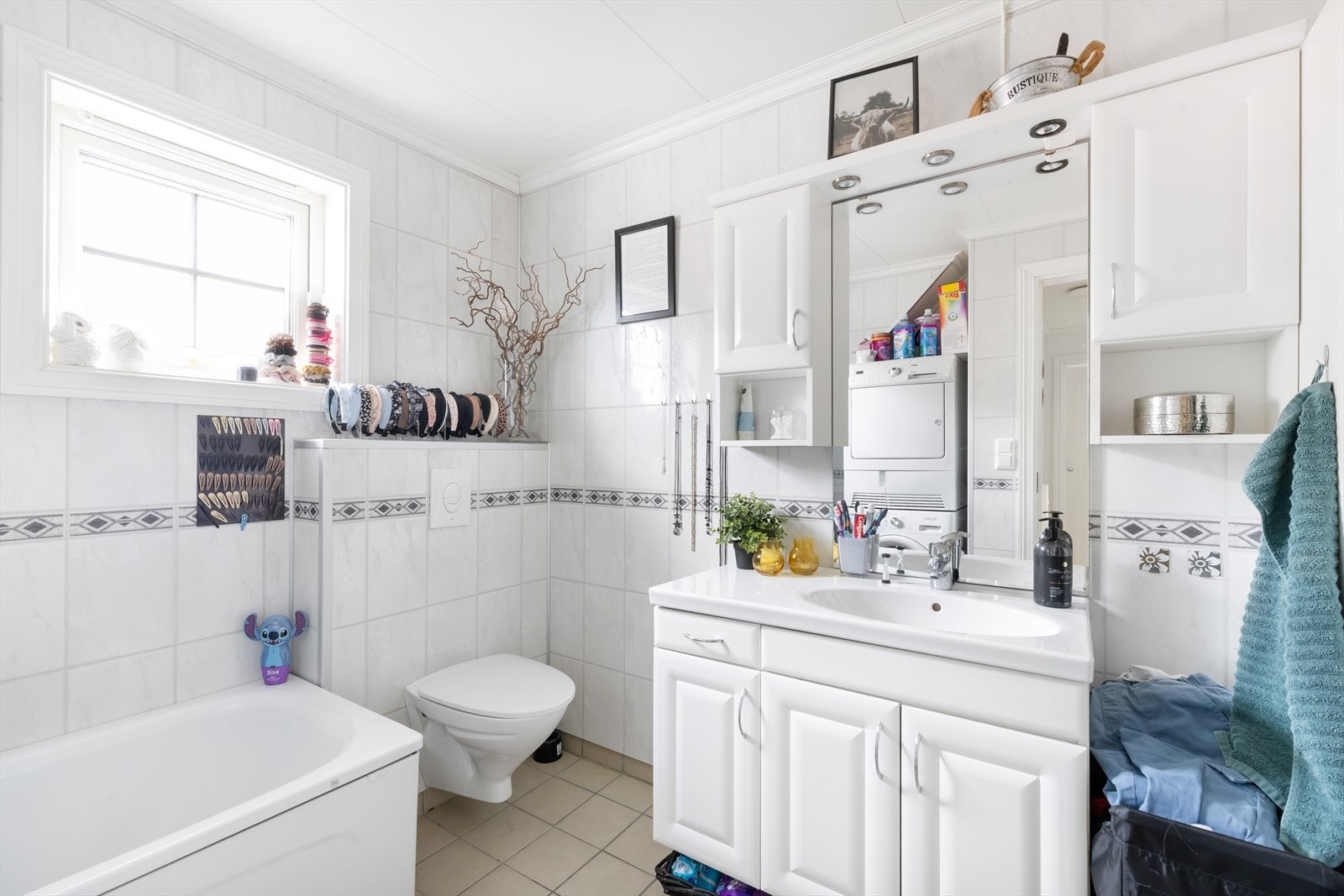 Interiørbilde 4 mannsbolig. Bad. Galleribilde