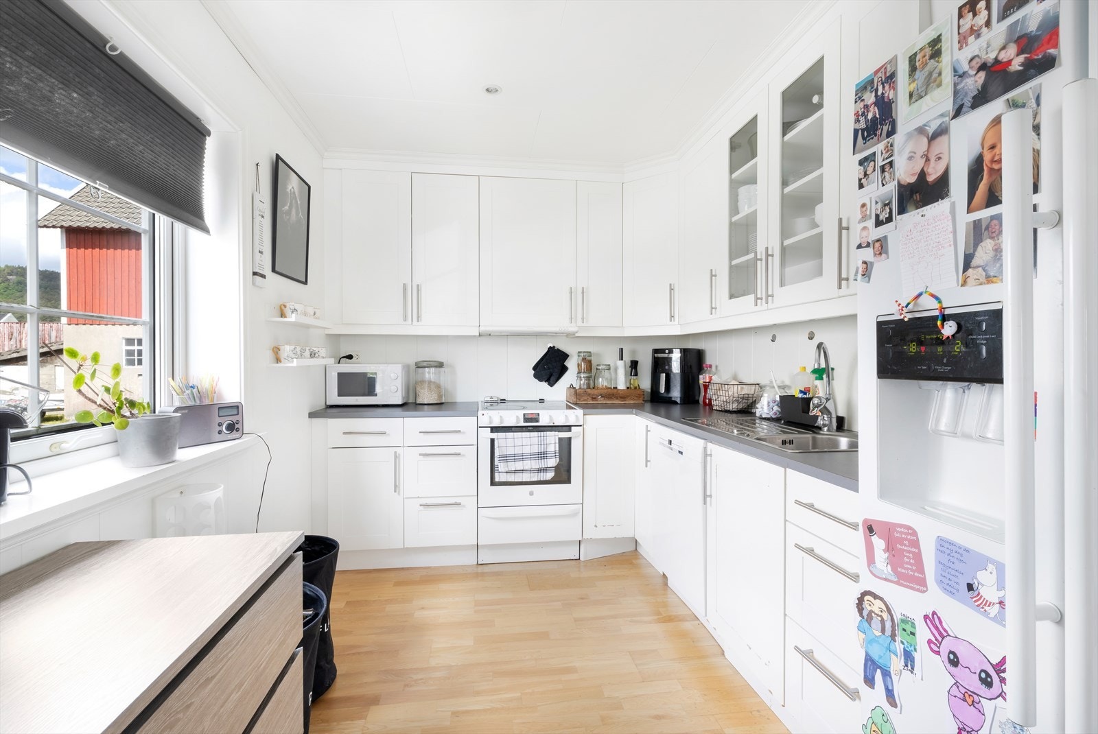 Interiørbilde 4 mannsbolig. Kjøkken. Galleribilde