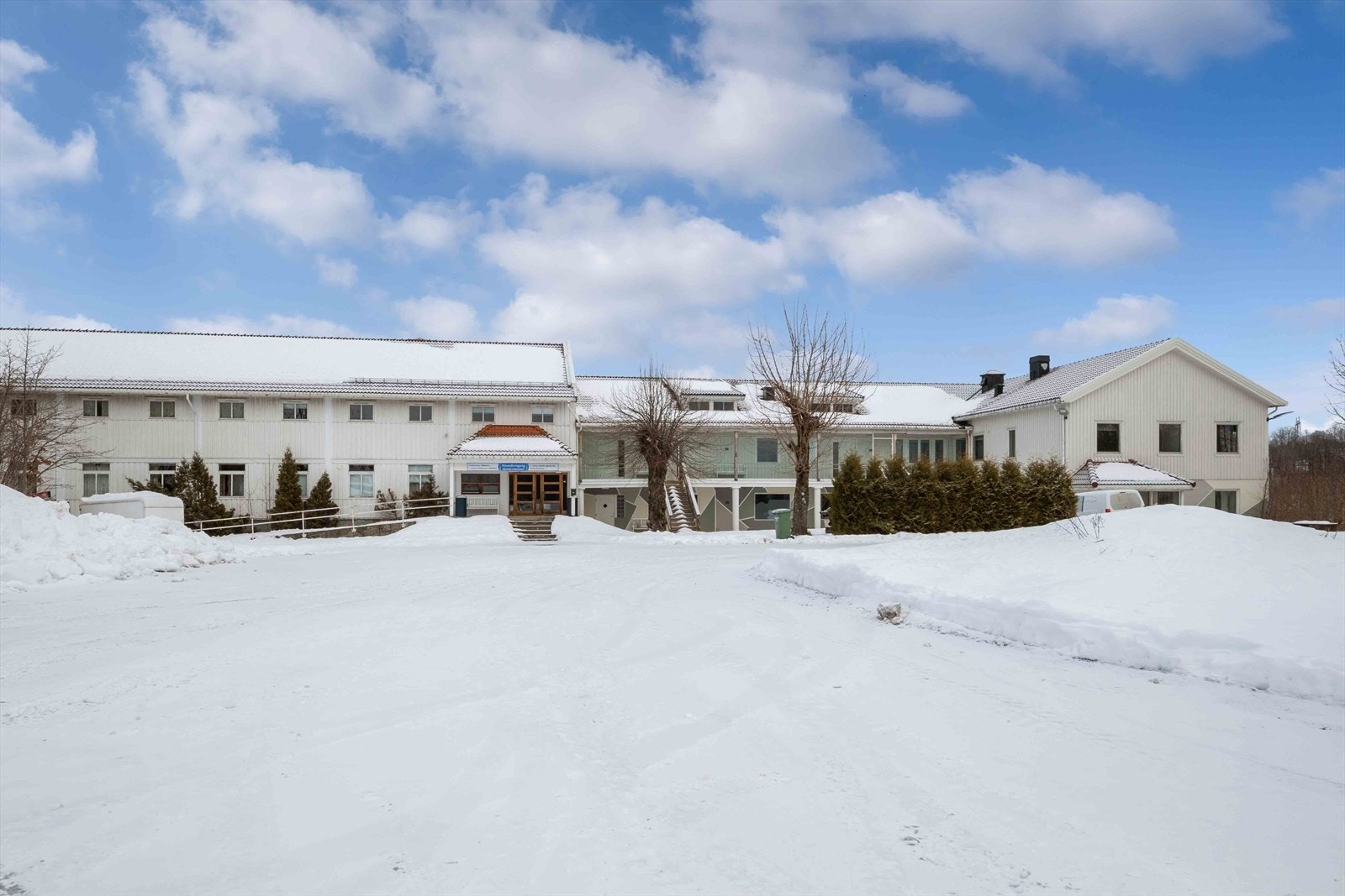 011.jpg Galleribilde