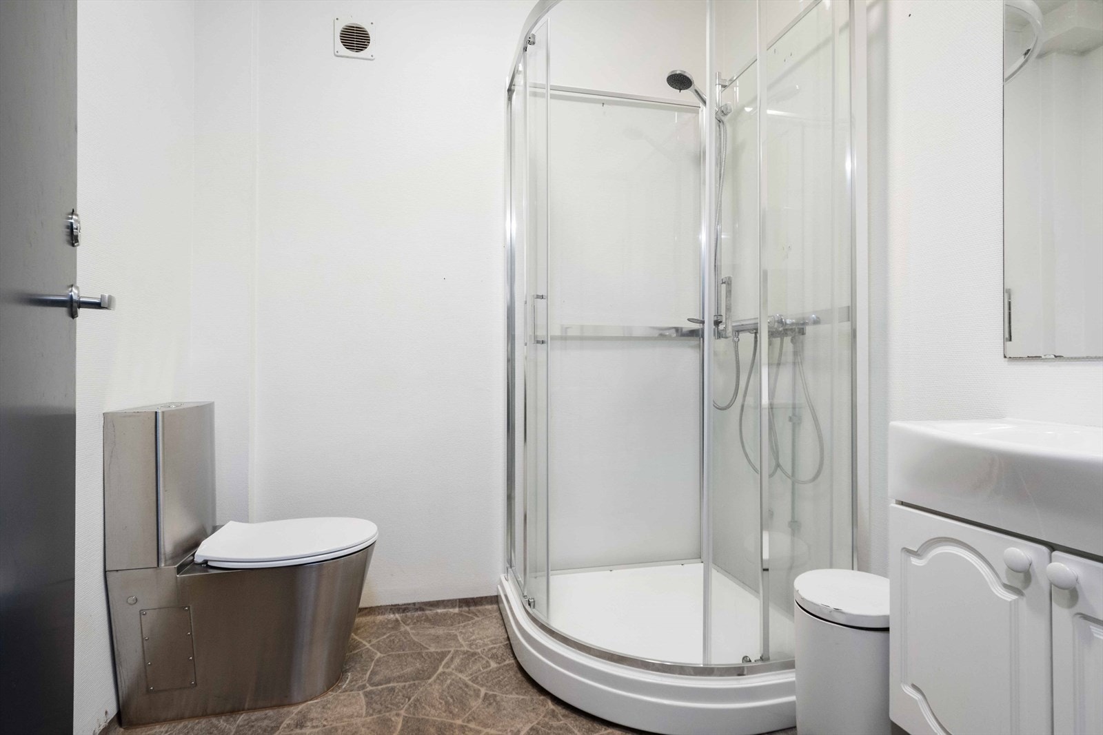 023.jpg Galleribilde