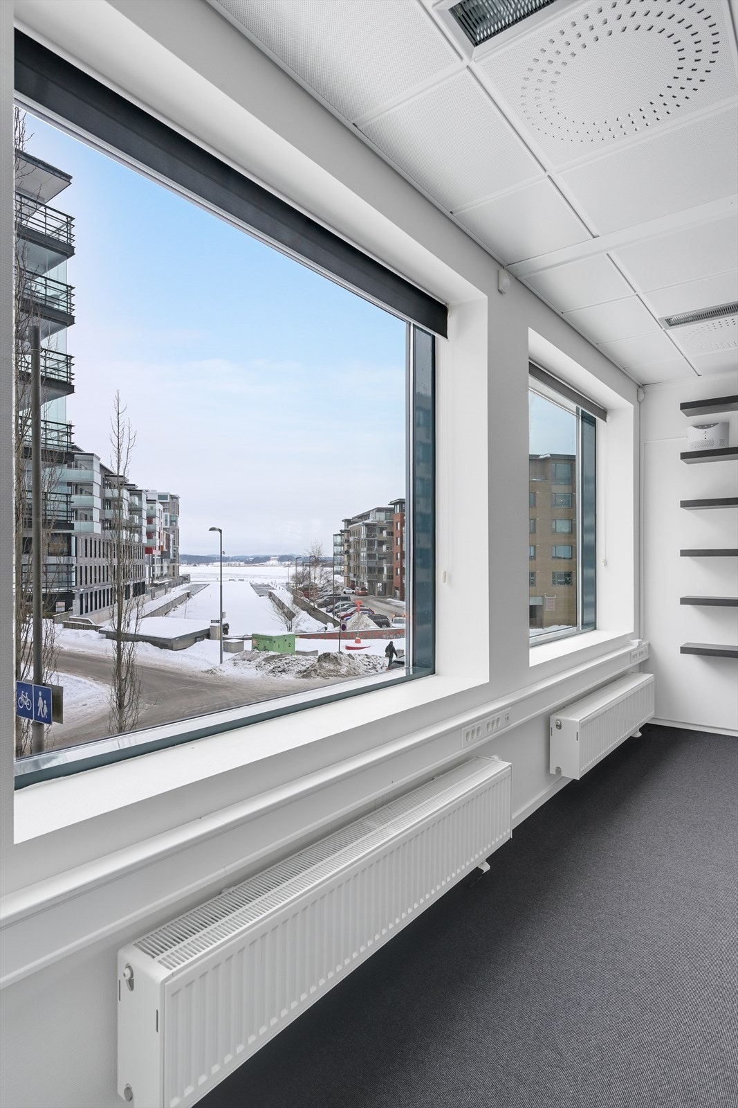 Areal A - utsikt mot "dokka" og byfjorden Galleribilde