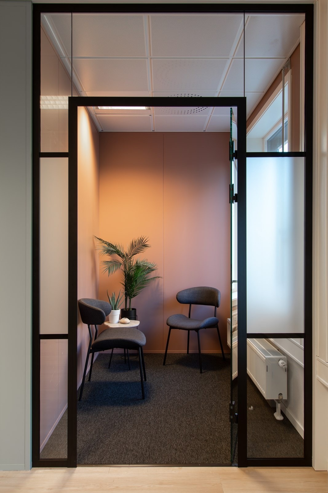 Eksempel nyoppusset kontor Galleribilde