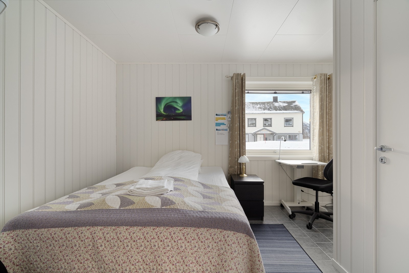 Eksempel på et utleierom - disse er innredet som et hotelrom Galleribilde