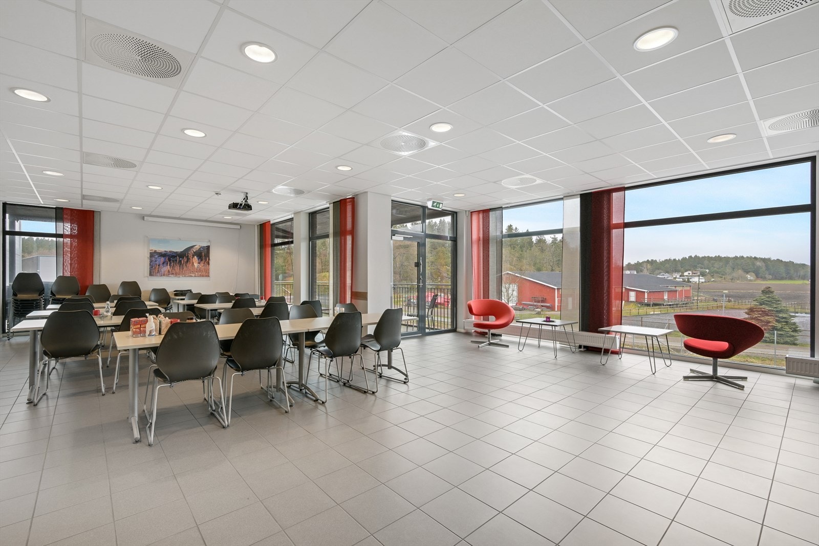 Kantine med uteplass Galleribilde