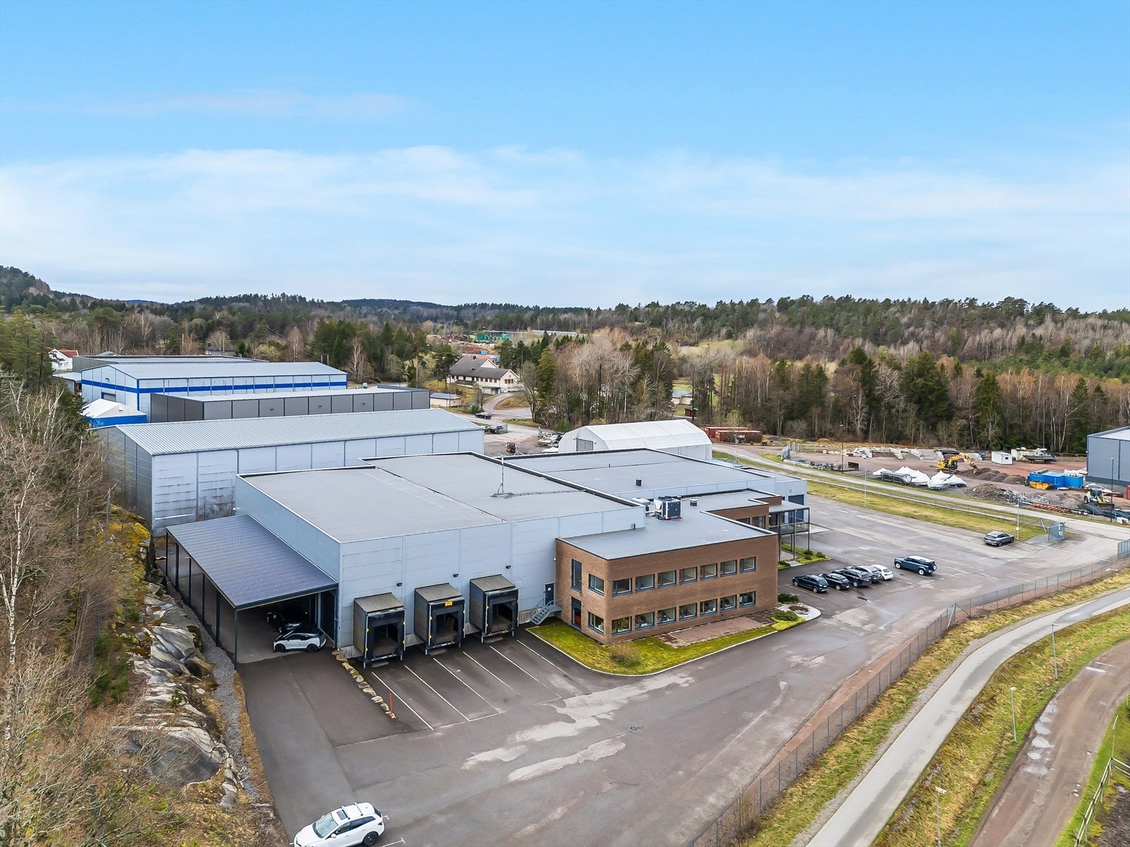 2302102530186.jpg Galleribilde