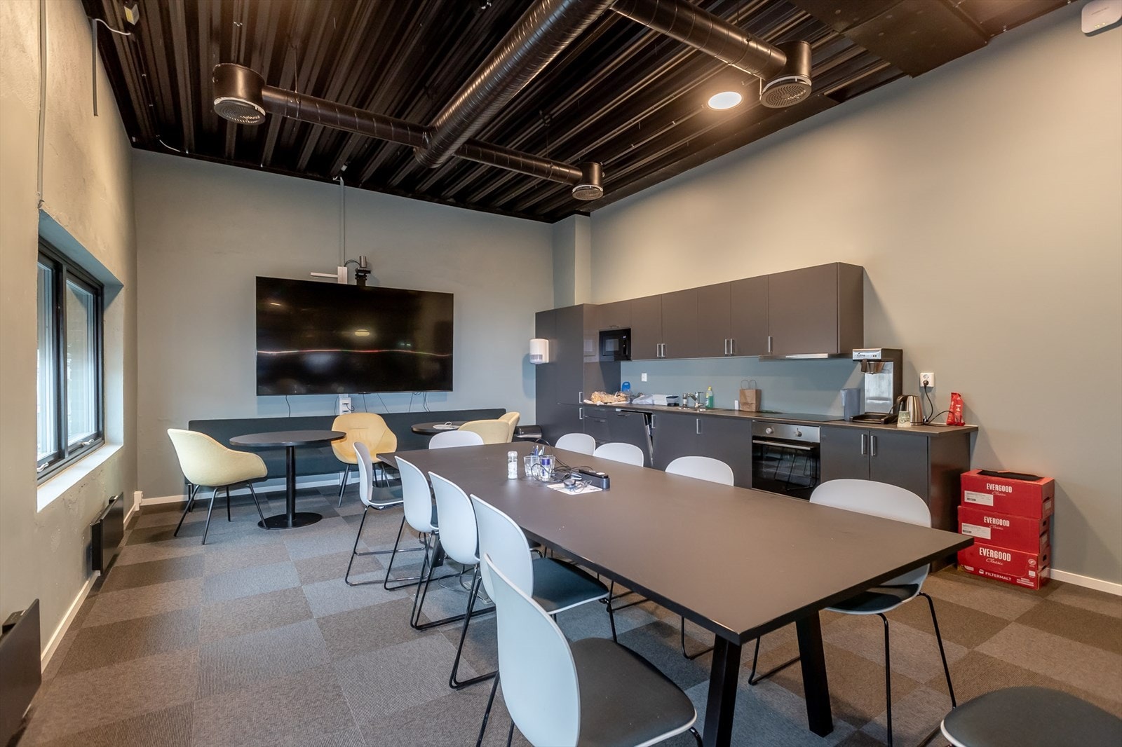 Jernbanegata-Fellesareal Galleribilde