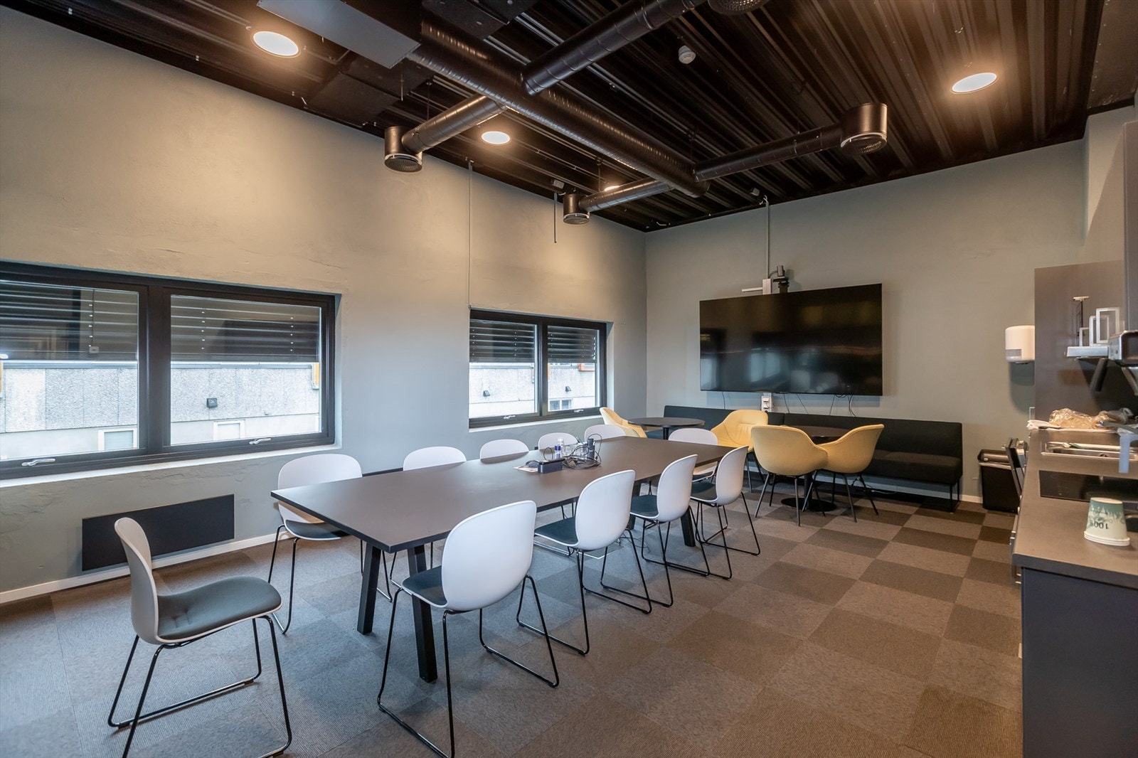 Jernbanegata-Fellesareal Galleribilde