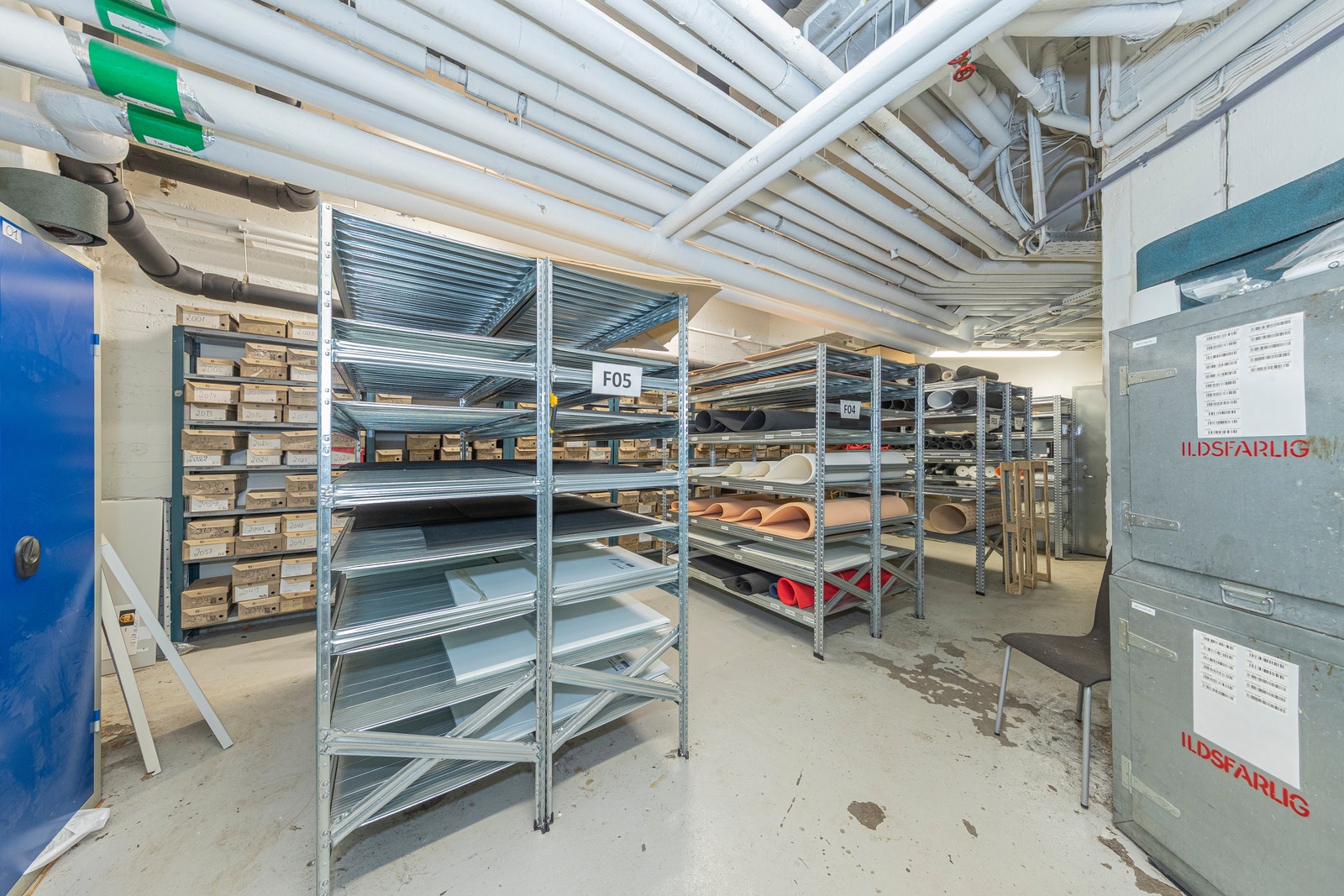 Lagerrom i kjeller Galleribilde